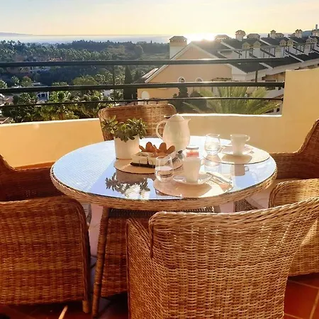 Walking Distance To Puerto Banus Sea View Апартаменты *